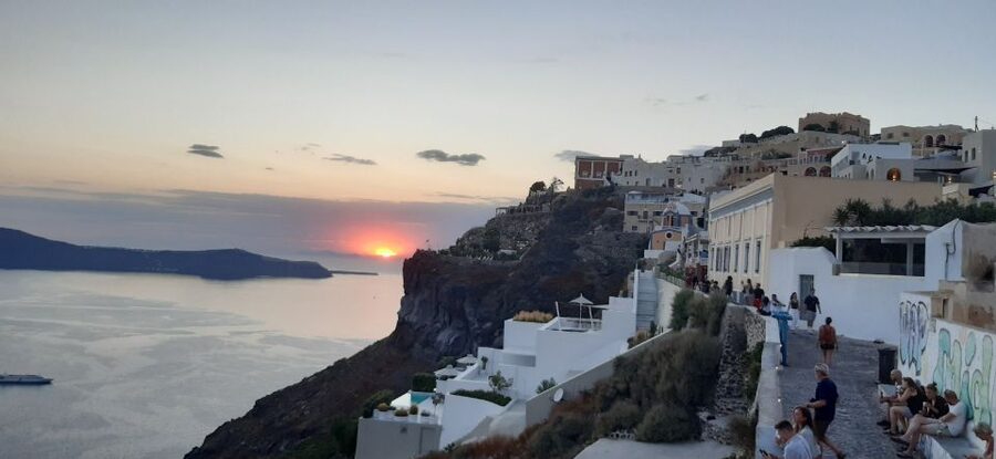 Santorini: Private Sightseeing Half-Day Tour - Winery stop with wine tasting and sunset-friendly timing
