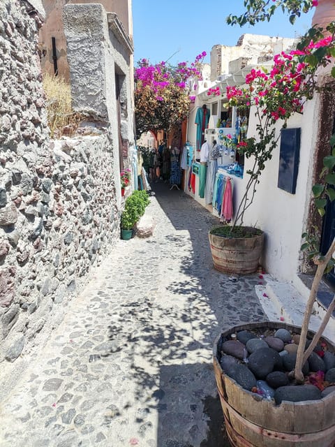 Santorini: Private Sightseeing Tour with Local Guide - How long this tour takes, and how to pick the right version