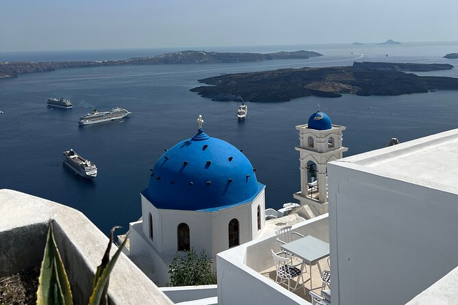 Santorini private tour - Red Beach and the volcanic mix that makes Santorini look unreal