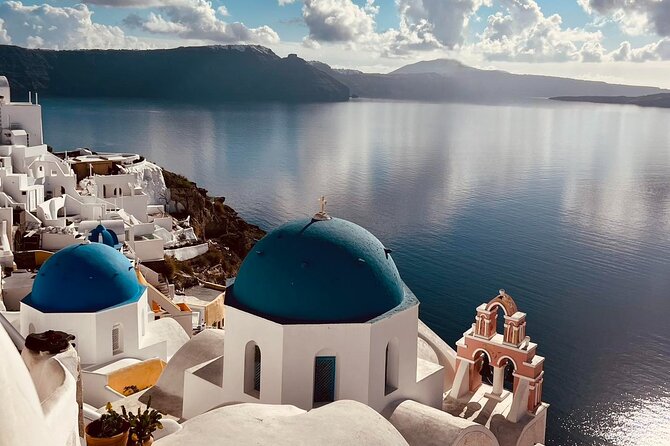 SANTORINI PRIVATE TOUR with Flexible Itinerary & Pickup - Oia in One Hour: Castle Views, Blue Domes, and Photo Help