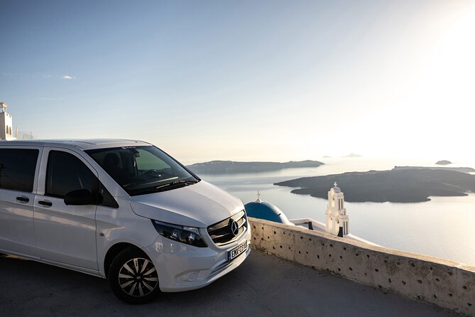 Santorini: Private Transfers To / From the Airport (JTR) - 24/7 Service, Including Late-Night Arrivals