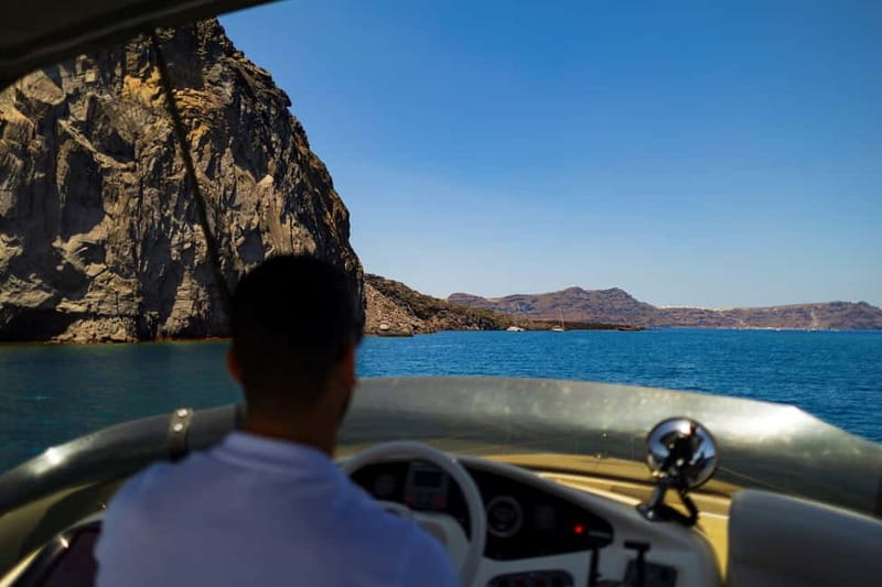 Santorini: Private Yacht Experience of Timeless Elegance - Drinks, Snacks, and the Small Luxuries That Turn a Cruise Into a Day Out