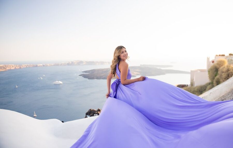 Santorini: Proffessional Flying Dress Photoshoot - Practical Tips for Comfort, Sun, and Barefoot Photos