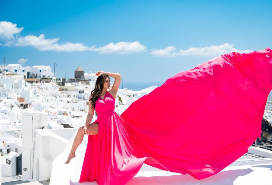 Santorini: Proffessional Flying Dress Photoshoot - Price and Value: The Real Math for a Group of up to 4