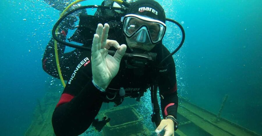 Santorini: Scuba Diving Experience in Caldera for Beginners - Price and Value: Is $106 Reasonable for a 3-Hour Beginner Session?