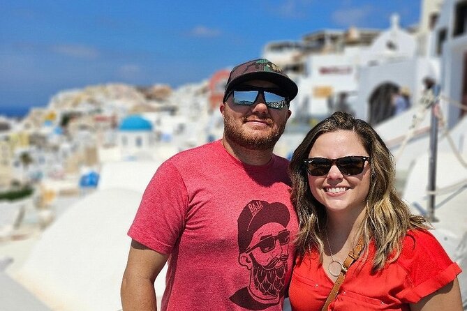 Santorini Semi-Private Small Group Sightseeing Tour - Stop 2: Firostefani Central Square for the Blue Domed Church icon