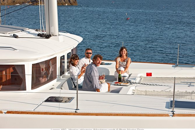 Santorini Small-Group Catamaran Sailing Trip(BBQ,drinks, transfer) - Getting on the boat: transfers, timing, and the calm before the sea