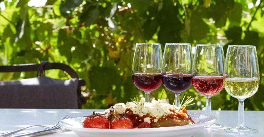 Santorini Small-Group Tour with Wine Tasting & Food Pairing - Key highlights to look for