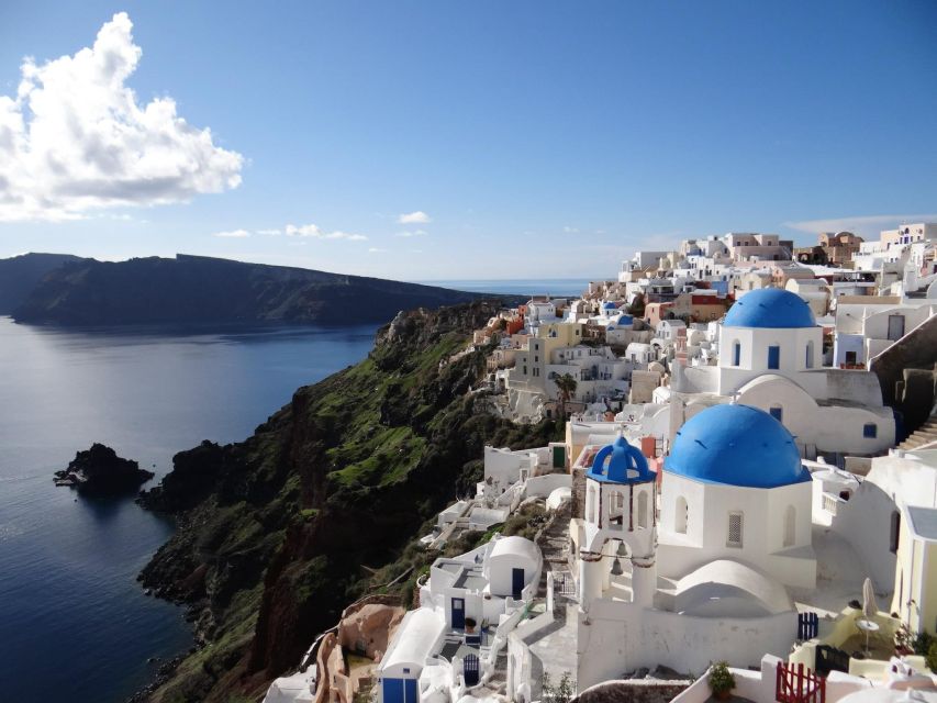 Santorini Small-Group Tour with Wine Tasting & Food Pairing - A half-day tour that actually gives Santorini context
