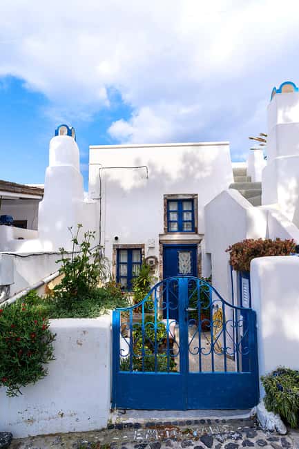 Santorini Small-Group Tour with Wine Tasting & Food Pairing - Vlychada and Perivolos black sand beaches, shaped by wind and rock
