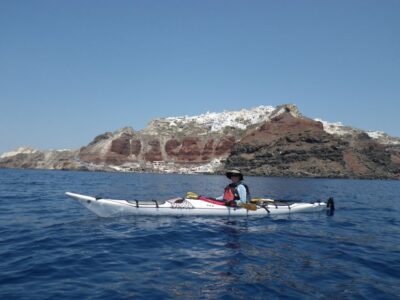 South Sea Kayaking Tour with Sea Caves and Picnic