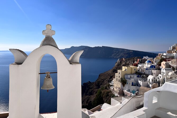 Santorini tailor made tour with the experts(NEW) - A tailor-made route that still nails the big “wow” spots