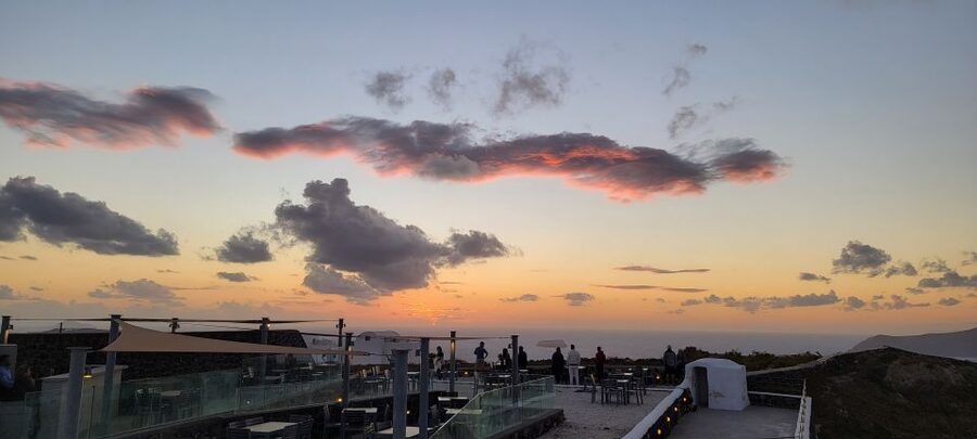 Santorini: Three Wineries and One Brewery Tour with Tastings - What you taste: 12 wines, 3 beers, and pairings that make sense