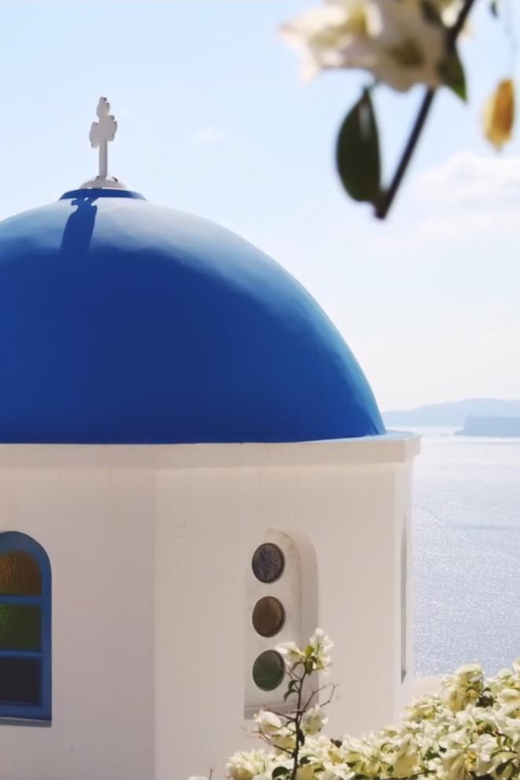 Santorini Tour with Pick-up from Heraklion - Oia village and the blue domes, your photo mission (with crowd reality)
