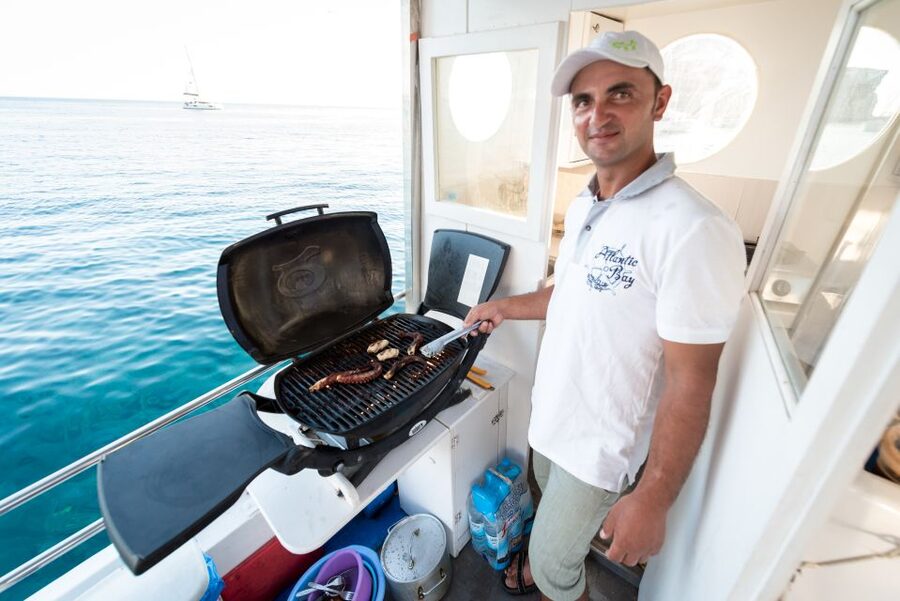 Santorini: Traditional Fishing Trip and Fresh Fish Lunch - Who this Santorini fishing trip fits best