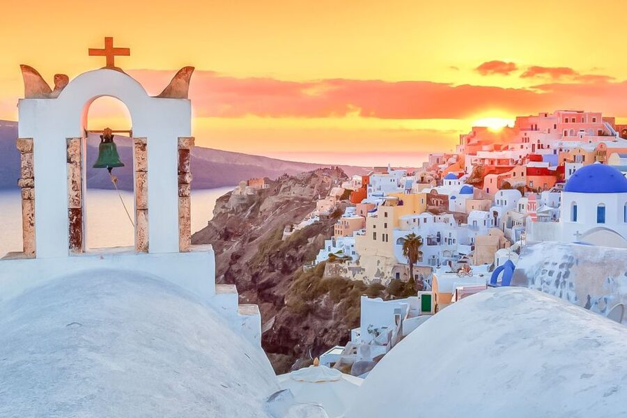 Santorini: Traditional Sightseeing Bus Tour with Oia Sunset - Key highlights to look for