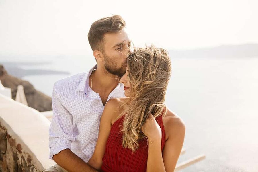 Santorini Unfiltered: Luxury Photoshoot with a Photographer - What you get back: edited photos, delivery speed, and that Venice note