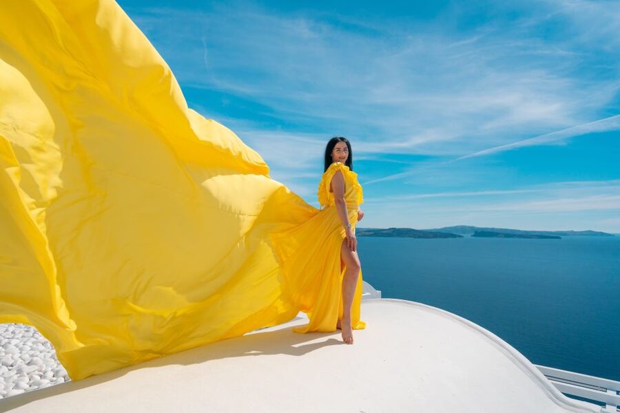 Santorini: Unique Flying Dress Photoshoot Experience - Key reasons this Flying Dress shoot works