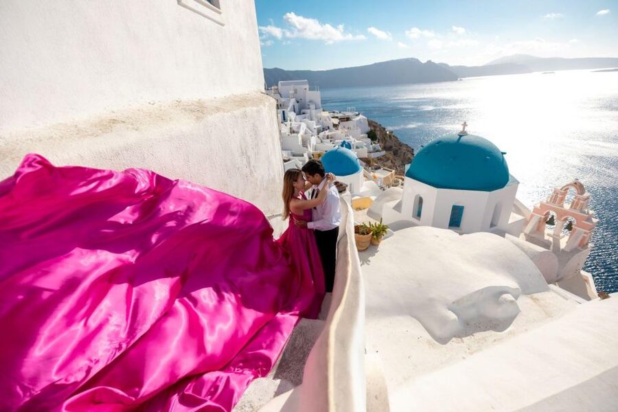 Santorini: Unique Flying Dress Photoshoot Experience - Choosing your dress: style control is part of the value