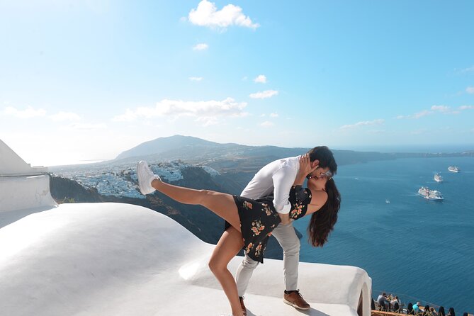 Santorini Vacation Photoshoot - What you get after: direction, editing, and quick delivery
