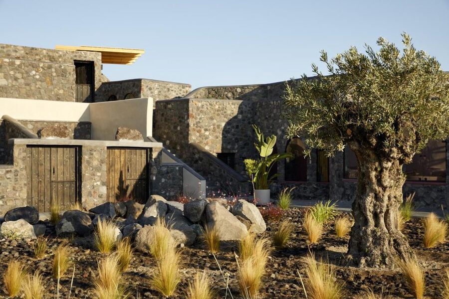 Santorini: Volcanic Hot-Tub Experience with Caldera Views - Key Highlights You Will Care About