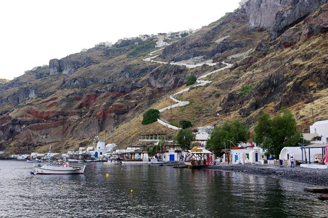 Santorini Volcanic Islands Cruise: Volcano,Hot Springs,Thirassia and Oia Sunset - Stop 5 and Oia: Sunset Free Time, Crowds, and Bus Timing