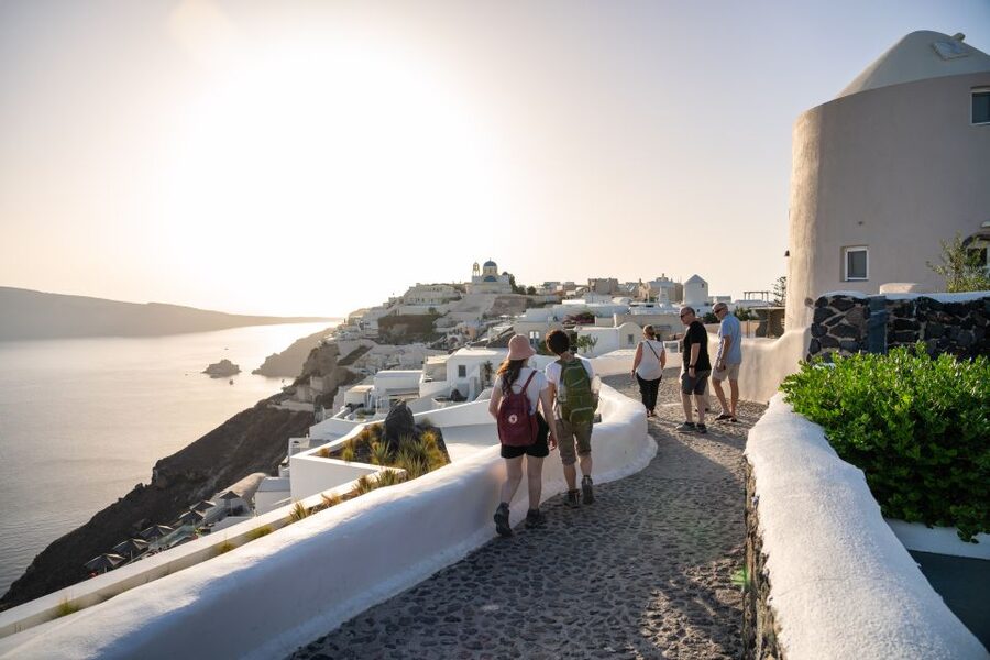 Santorini: Volcanic Islands Cruise with Hot Springs Visit - How the timing works: departure, pickup, and return so you do not get stressed