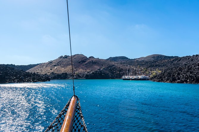 Santorini Volcano and Hot Springs Cruise Tour from Fira Old Port - Who This Tour Suits Best (And Who Might Want to Skip It)