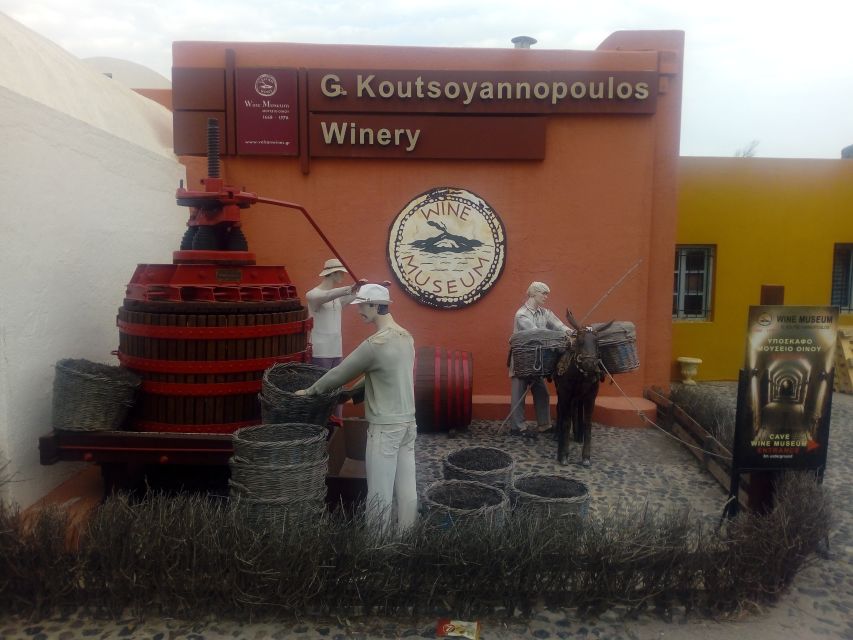 Santorini: Wine Tasting Tour & Sunset Viewing - Pacing, group size, and what the tour feels like in real life