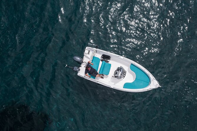 Self-Drive License-Free Boat Rental in Santorini from Vlichada - Arrival and Getting Oriented in Vlichada