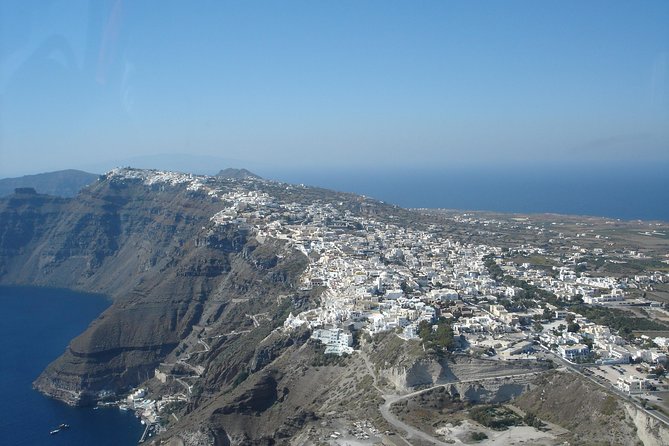 Shared Helicopter Tour Santorini 20 minutes - 2 passengers - A 20-minute Santorini helicopter route, priced per group for up to 2