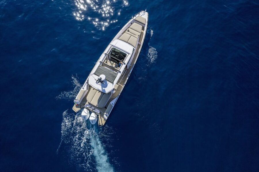 The Fastest All Inclusive Private Motor Yacht in Santorini - The all-inclusive feel: what you get while you sail