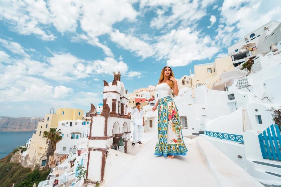 Tour Santorini with a Professional Photographer - The 4-hour plan, and what “custom” really means